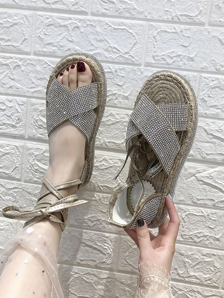 Сандалии женские с открытым носком стильная обувь на плоской подошве яркими