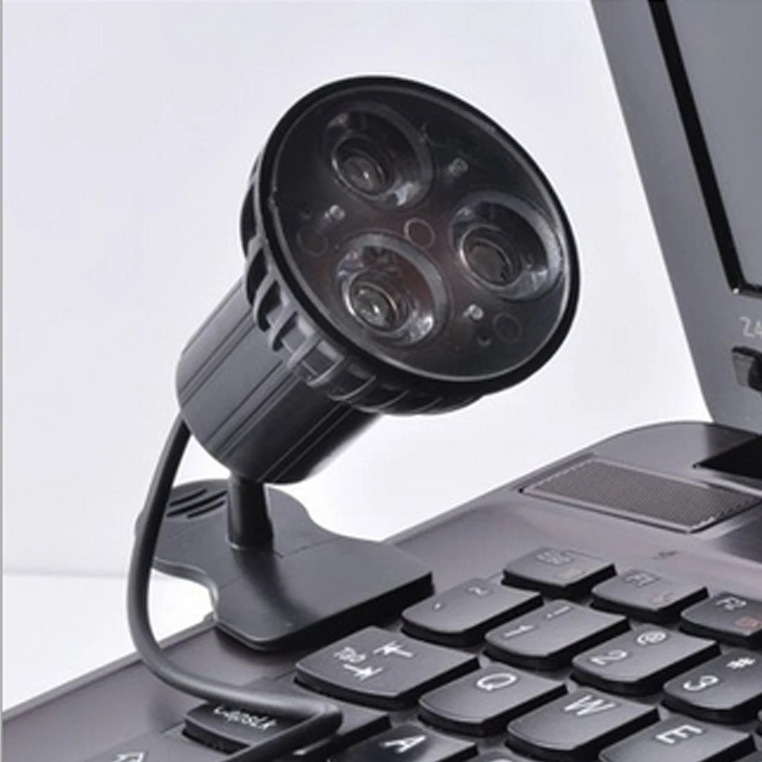 Новинка 1 шт. супер яркий светодиодный светильник с 3 USB-портами и зажимом на месте