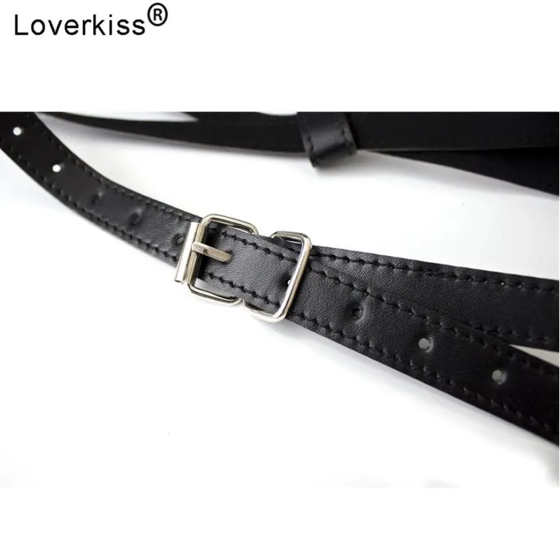Бюстгальтер Loverkiss с открытым бюстом завязывается на шею манжеты БДСМ секс-игры