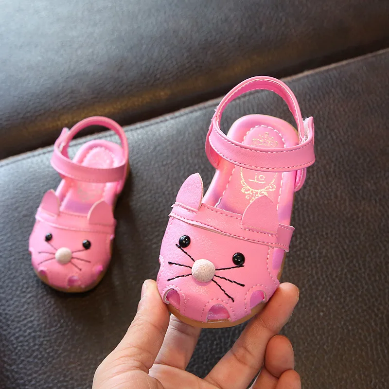 Новые модные пляжные сандалии с милым котом для девочек Летняя обувь вырезами