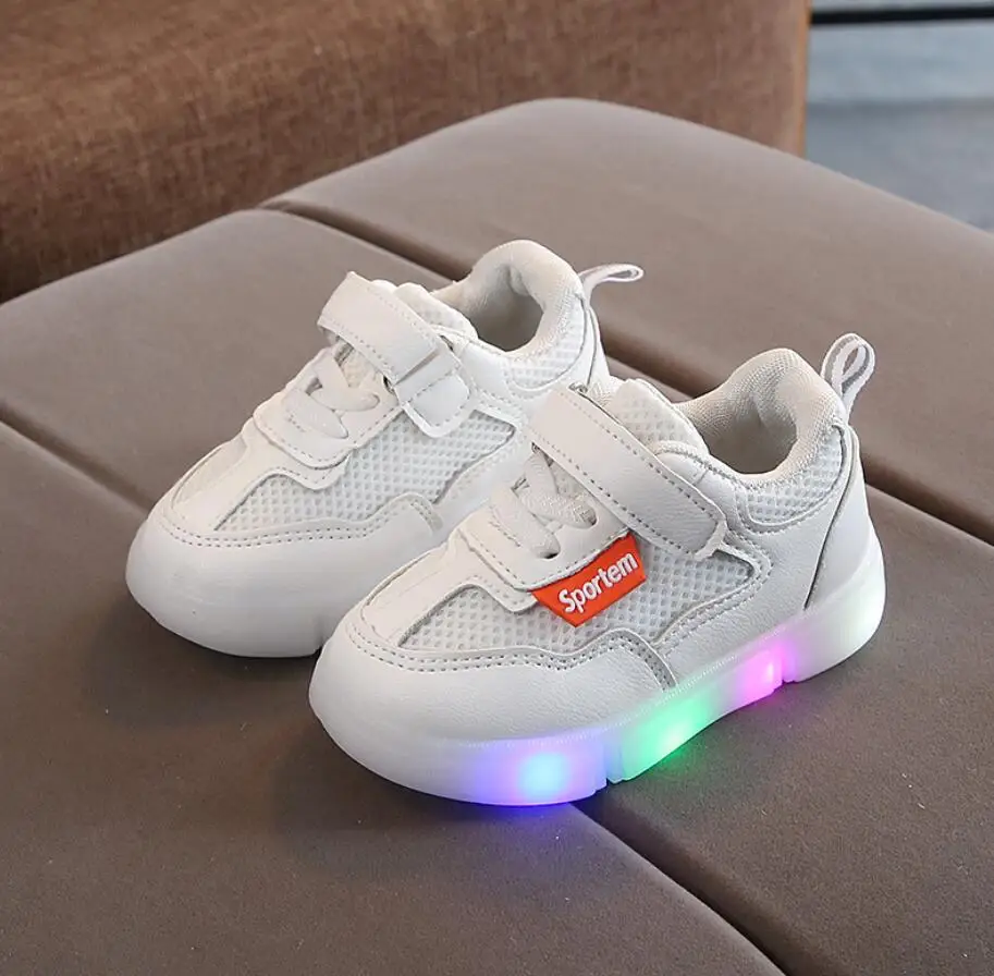 

Kids Boys Girls Sports Sneakers Children Glowing Kids Running Shoes Chaussure Enfant Girls Canvas Shoes With LED light Sneakers