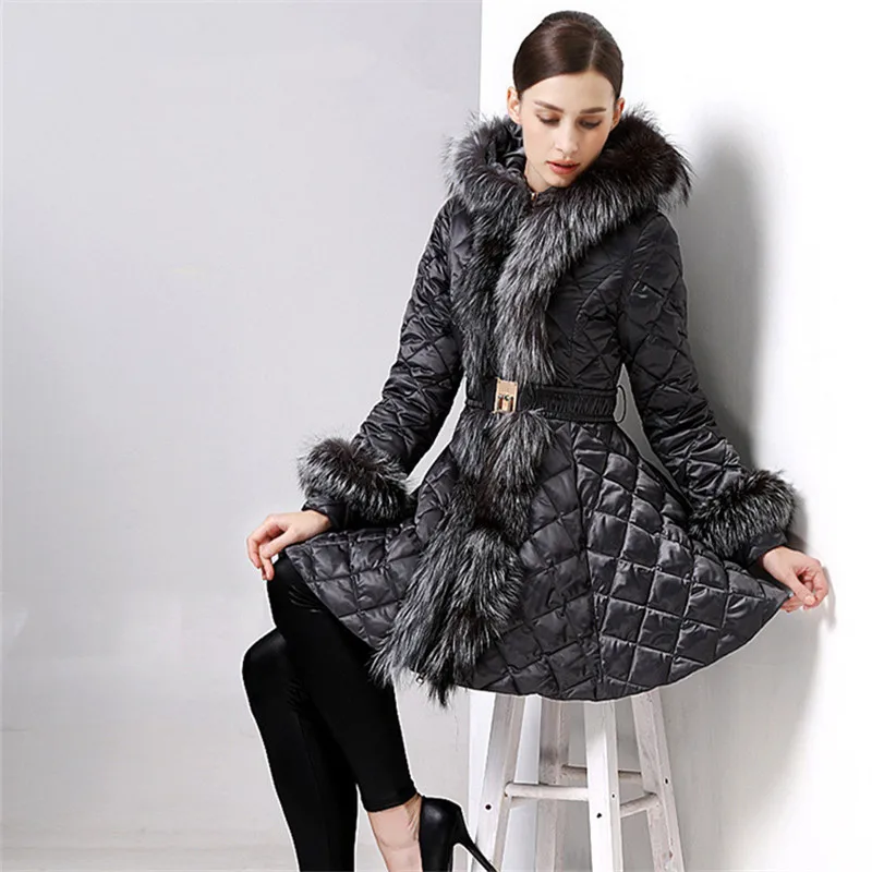 Женский пуховик в клетку роскошный европейском стиле с воротником из меха