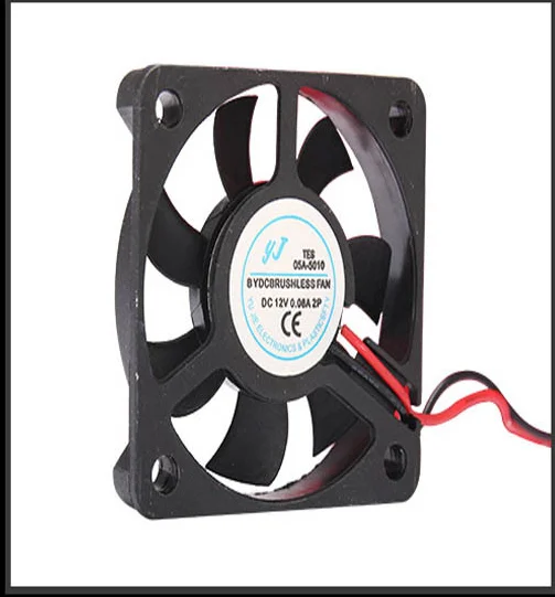 Новинка 2018 портативный мини холодильник транспортное средство общежитие офис