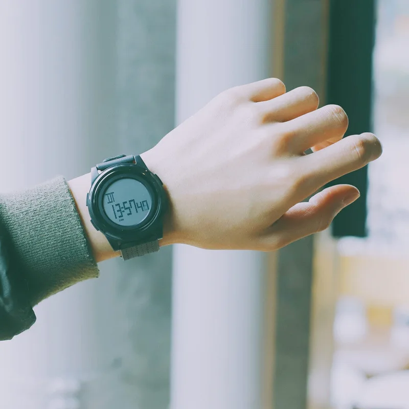 Модные светодиодные мужские спортивные электронные часы многофункциональные