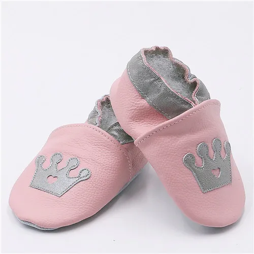 pink crown Противоскользящая детская обувь, мягкая обувь из натуральной кожи для маленьких мальчиков и девочек, тапочки для малышей 0-6, 6-12, 12-18, 18-24, Первые ходунки - Цвет: pink crown