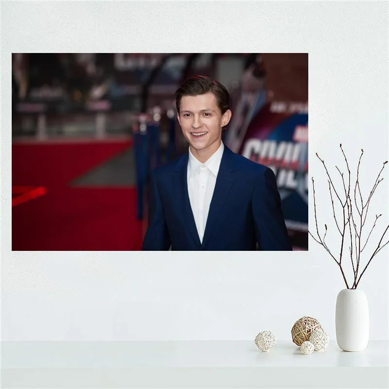 Новинка 2020 года Постер Tom Holland обычный атласный постер тканевый настенный с