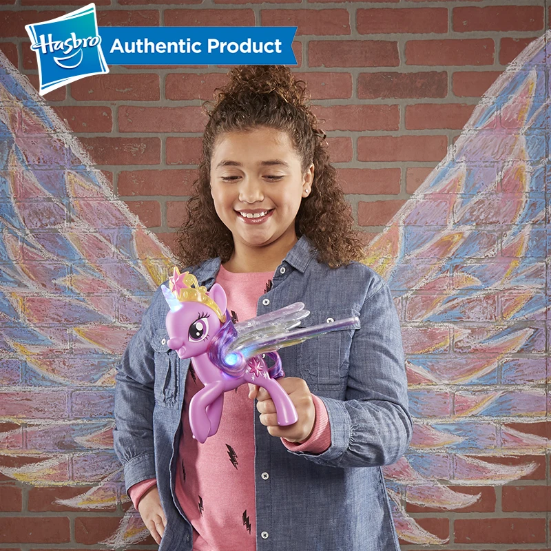 Hasbro мой маленький пони Радуга крылья Твайлайт сверкающий фигурка с огнями и