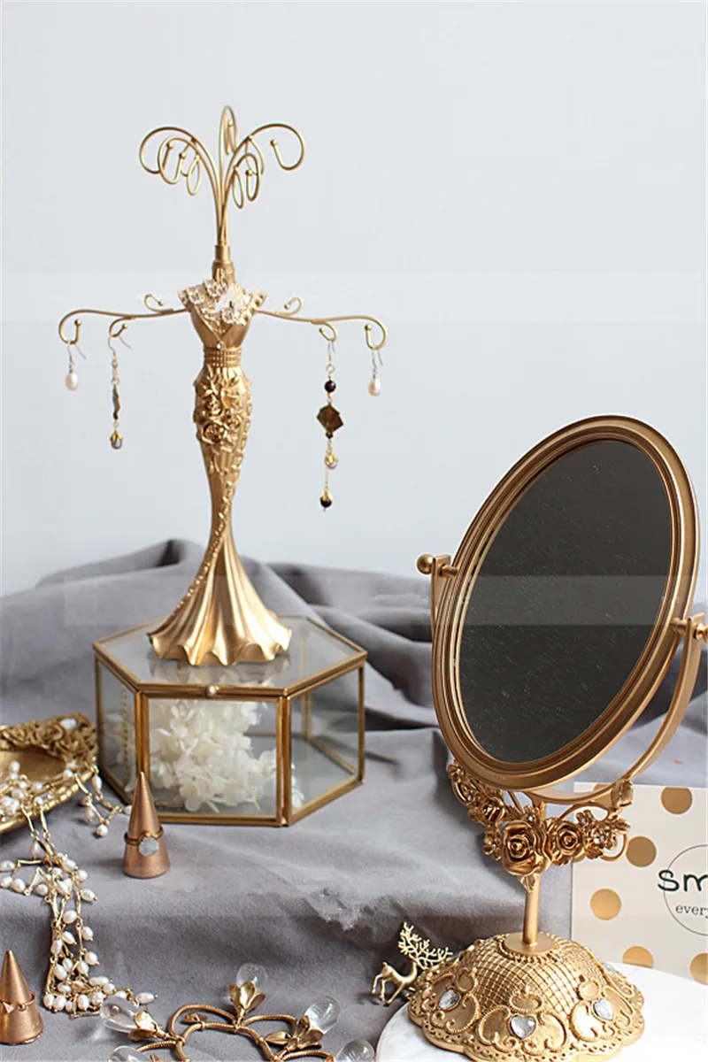 Высокое качество винтажная Золотая смола увеличенная платформа из цинкового