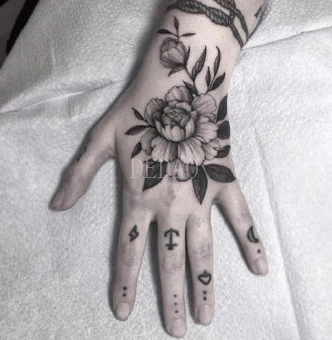 

Temporary Tatoo Waterproof Hand Fake Tattoo Sticker Personality Flower Tattoos Tatouage Tatto For Men Women Girl Adult