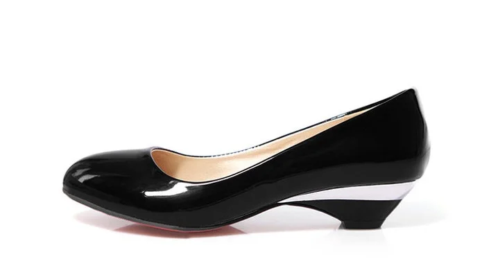 Дамская блестящая танкетка лакированная кожа с красной подошвой точные большие