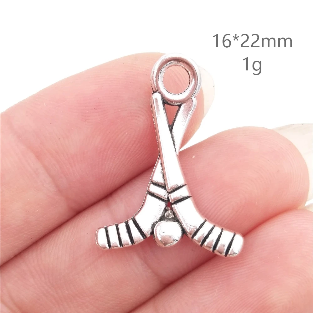 Оптом 30 цинковый сплав Спортивная Тема хоккейная клюшка амулеты античные