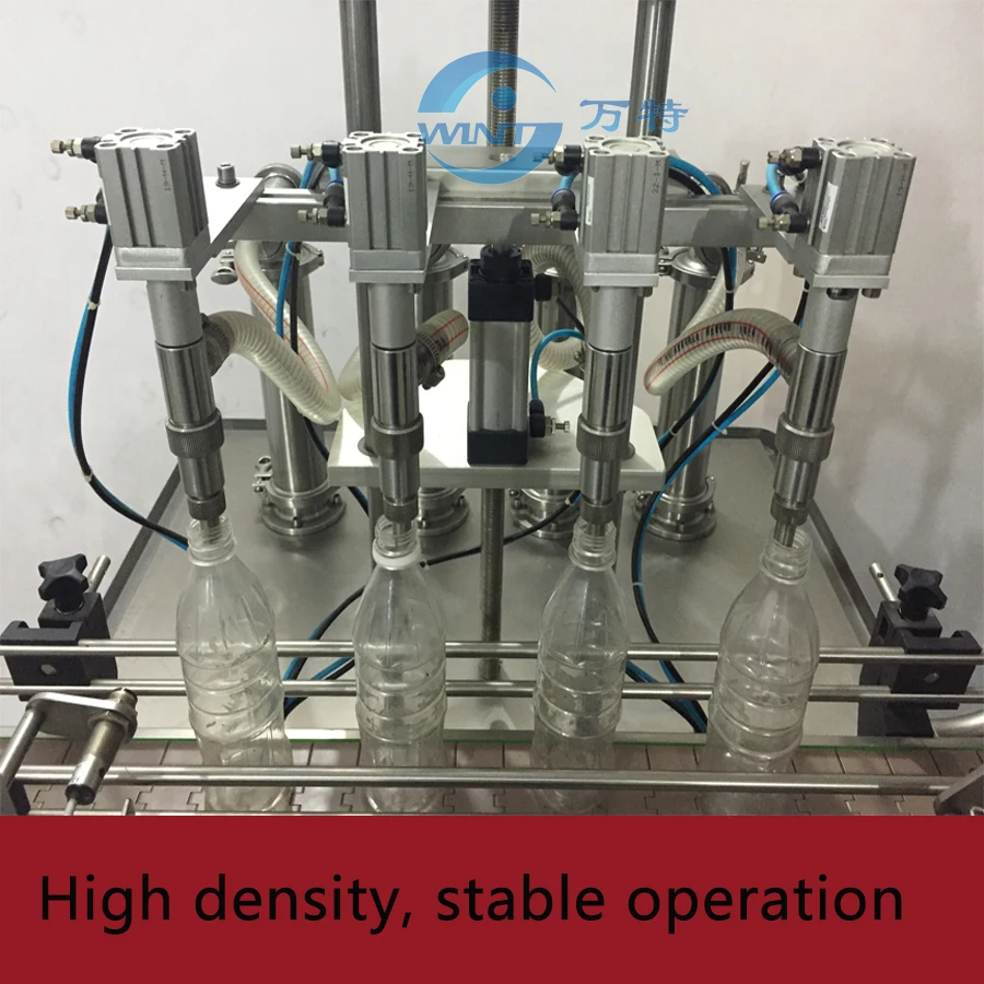 Автоматическая машина для наполнения жидкостью поршня с 4 головками водой