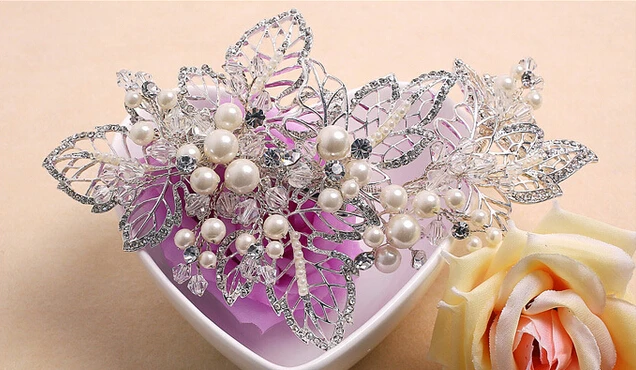 Заколка для волос серебристого цвета с жемчужинами цветами и листьями|wedding hair