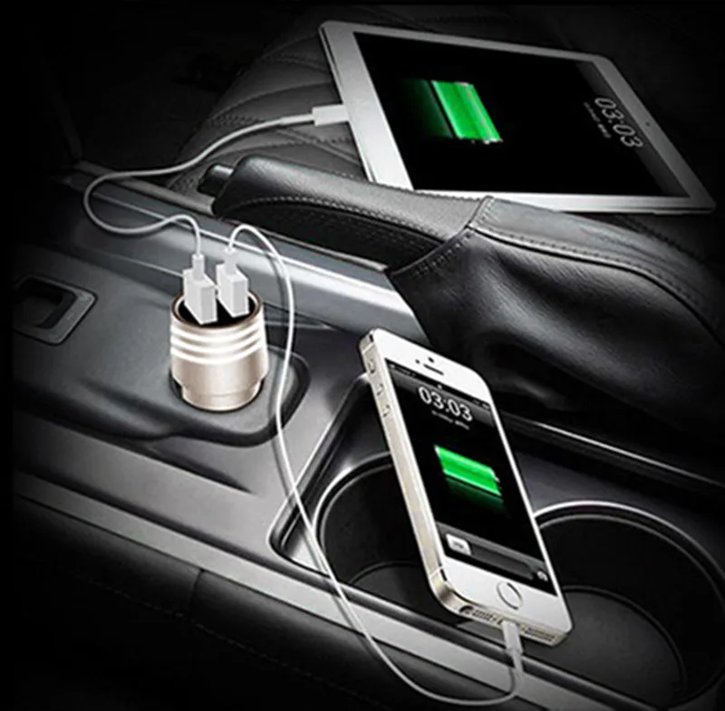 Новое поступление универсальное автомобильное зарядное устройство 2.1A + 1A