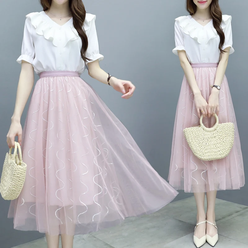 Выкройки дамский костюм с короткими рукавами Сезон лето Комплект из рубашки и