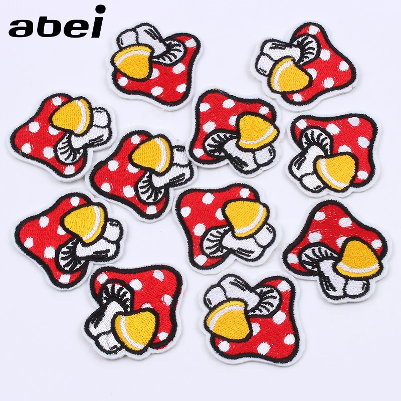 

10pcs/lot Cartoon mushroom Patch Cute Vegetable Fabric Appliques Clothing Sew On Badge Iron On Garments Stickers for Jeans Coats