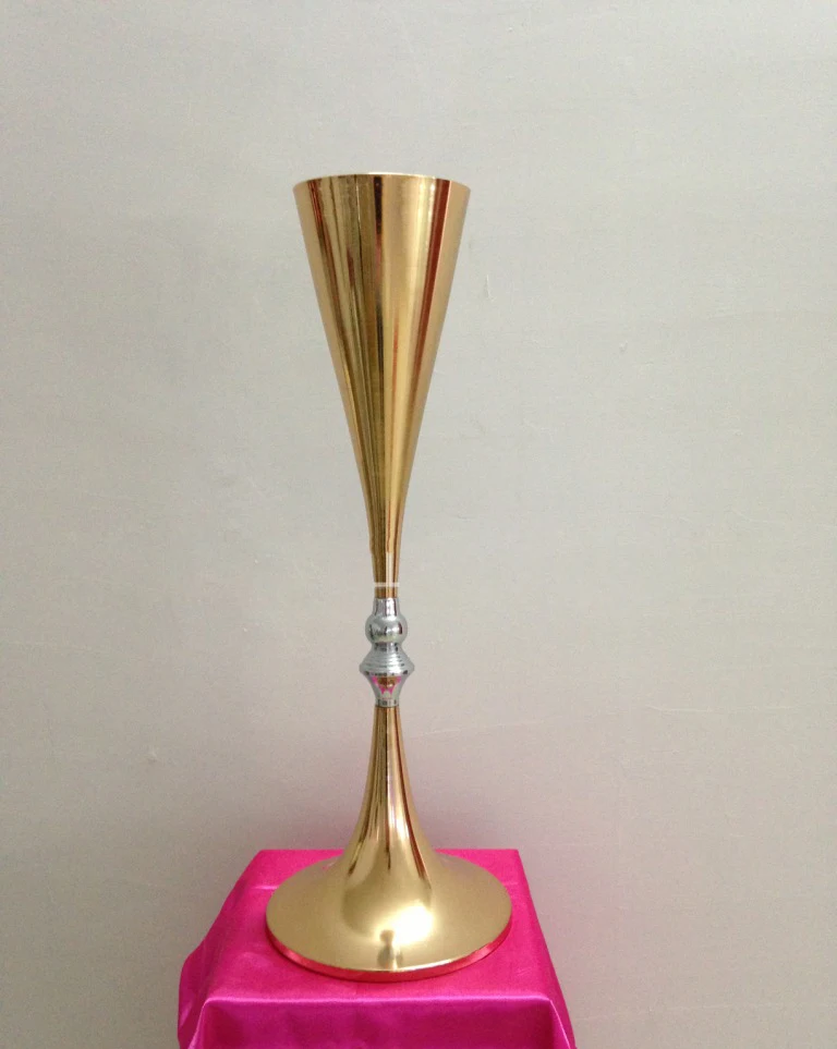 Новинка 2017 10 шт./лот золотой двойной рожок свадебная дорога светодиодное