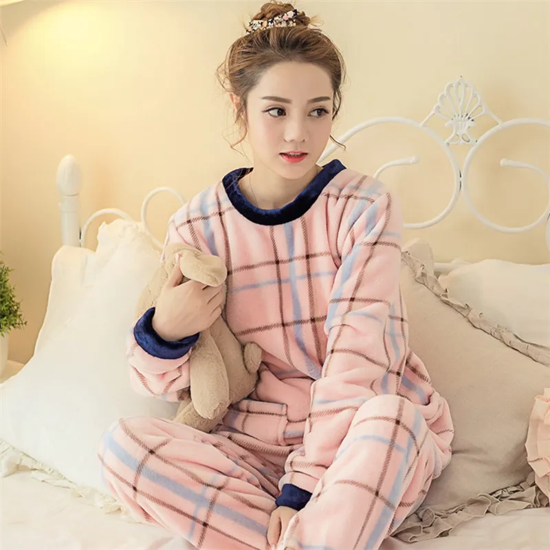 Striped lattice Женские пижамные комплекты из кораллового флиса, милые Мультяшные женские домашние костюмы, мягкая Пижама для женщин, новинка, зимняя женская ночная одежда - Цвет: Striped lattice