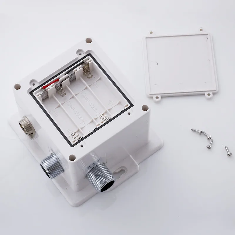 

Control Box for Infrared Touchless Sensor Faucet Set Induction Electronic Valve DC 6V AA Battery Type