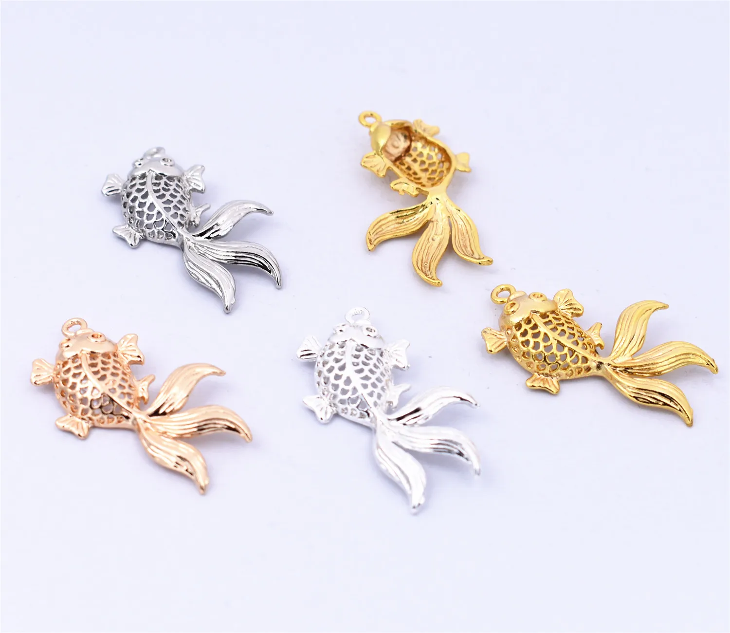 10pcs/lot 33x18mm 4 Colors Plated Copper Material Hollow Goldfish Charms Pendant DIY Handmade Jewelry Accessories | Украшения и