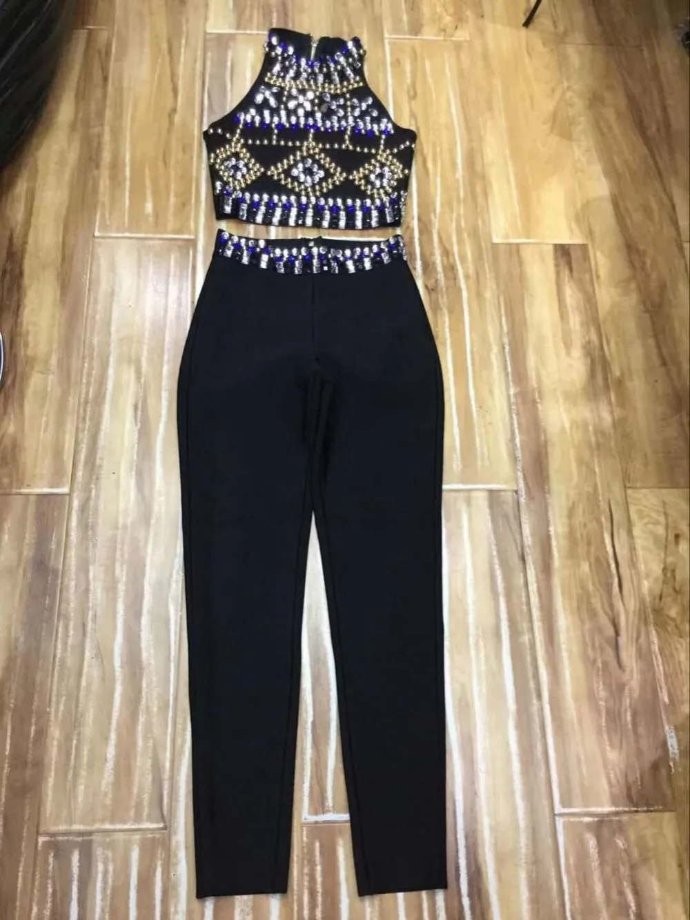 Знаменитости Высокое качество Черный мантуал бисером 2 штуки комплект для