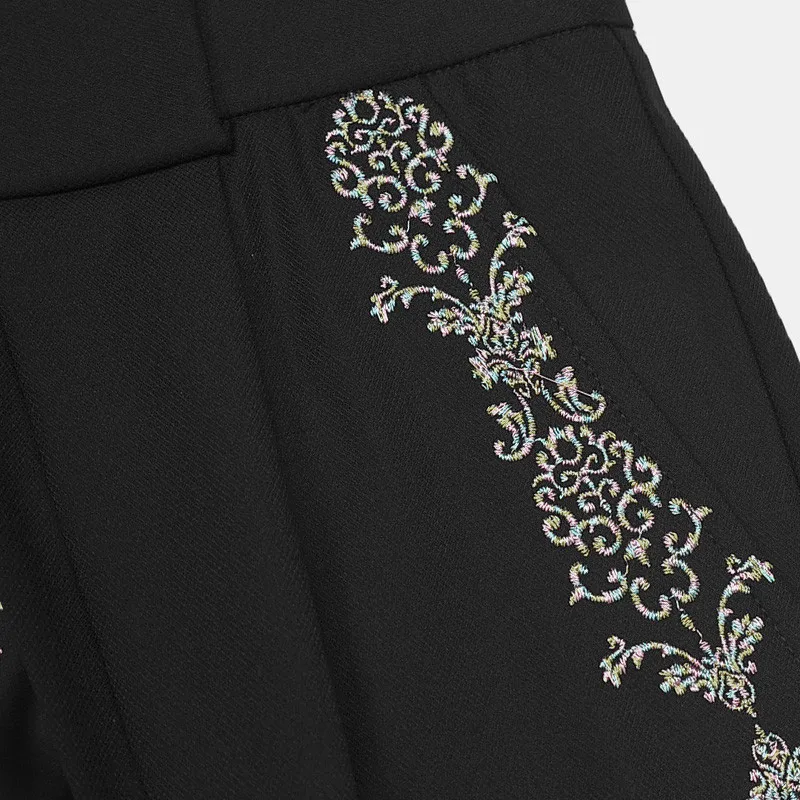 Fanzhuan модные повседневные мужские новые весенние приталенные шаровары с вышивкой однотонные простые брюки сагги 618001