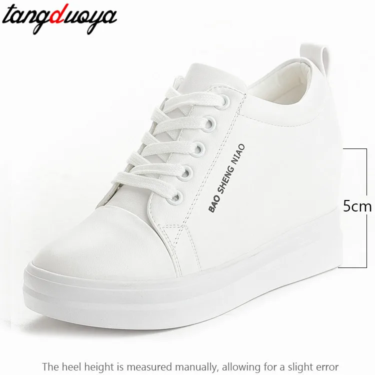Белая повседневная обувь женская модная на платформе Женская Вулканизированная