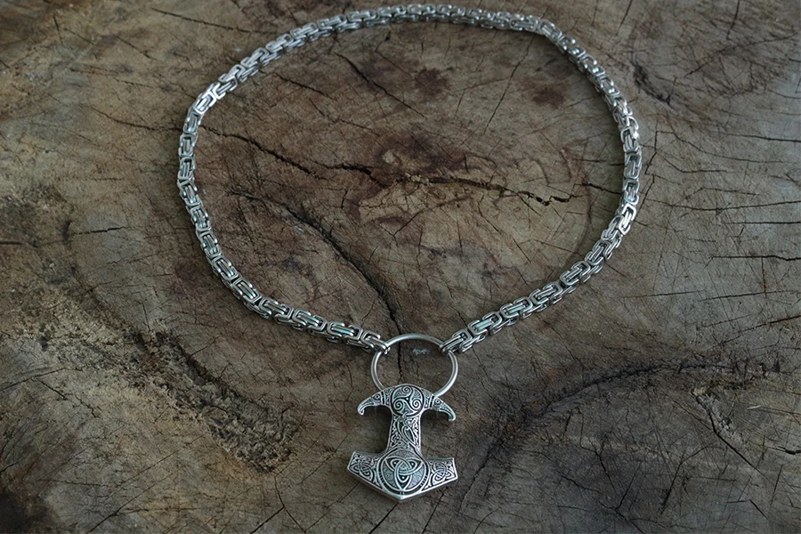 Raven's Mjolnir ювелирные изделия с молотком легендарный молот тора кулоном вороном