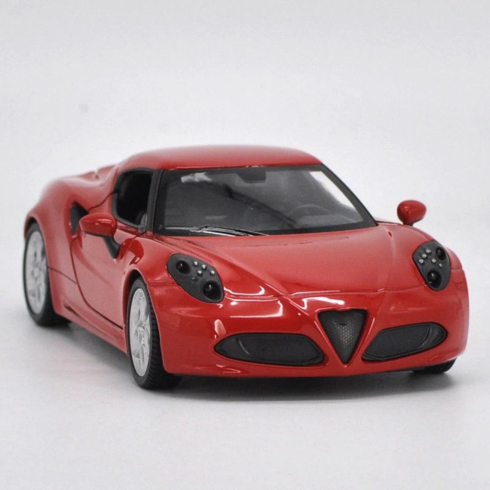 Детские игрушки, 1:24, красные классические машинки, красные, Alfa Romeo 4C, литье под давлением, модель автомобиля, игрушка в подарок, игрушки для коллекции