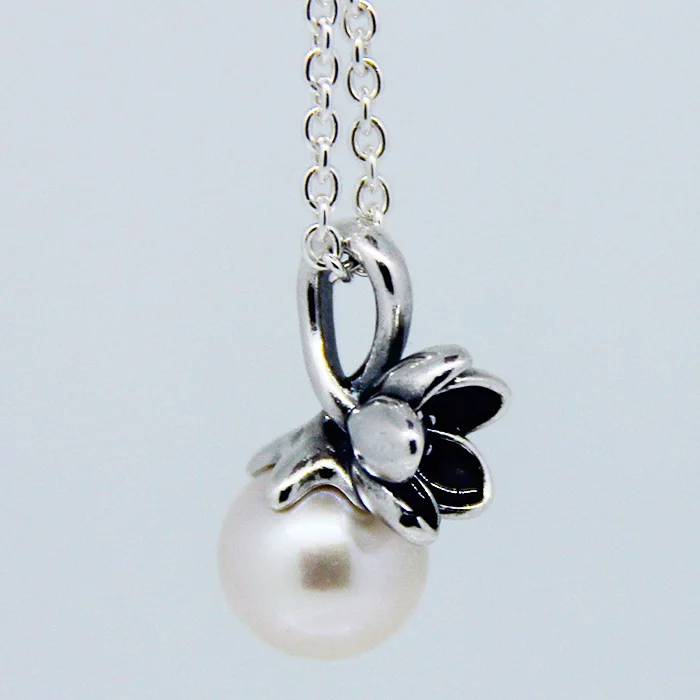 Цветочный кристальночистые жемчужные ожерелья с кулоном и черной эмалью в виде