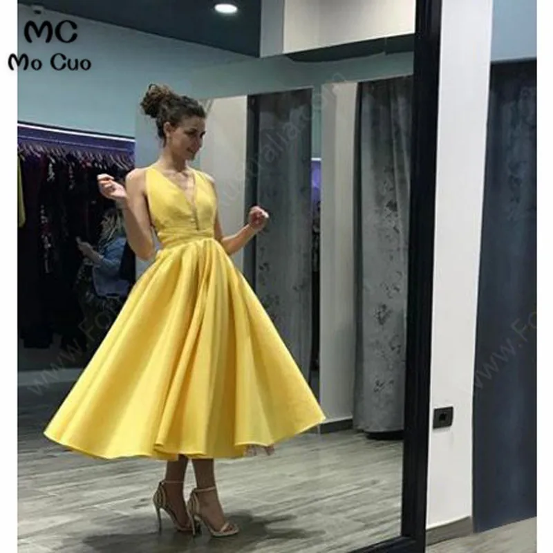 Платье для Homecoming короткое сатиновое коктейльное платье без рукавов с глубоким