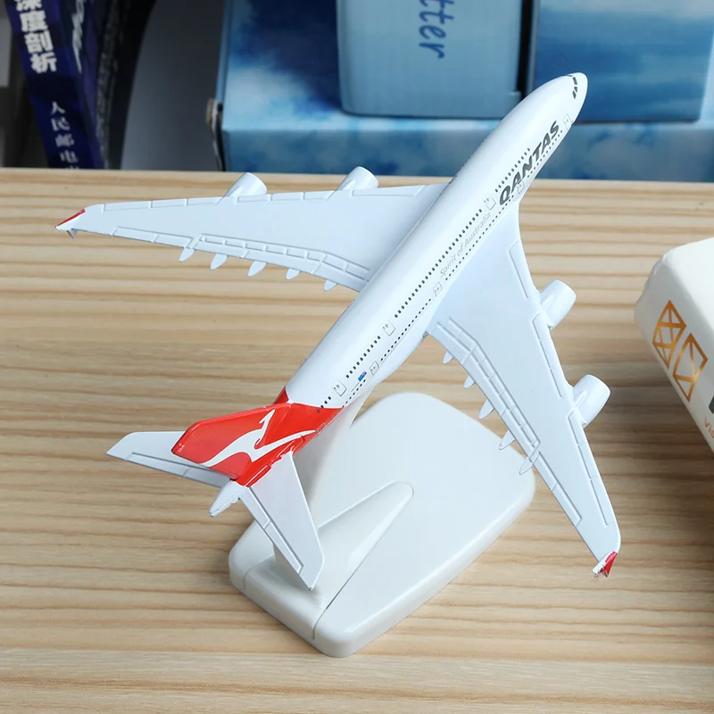 16 см австралийская модель самолета Qantas A380 из сплава авиационная Стенд ремесло 1:400