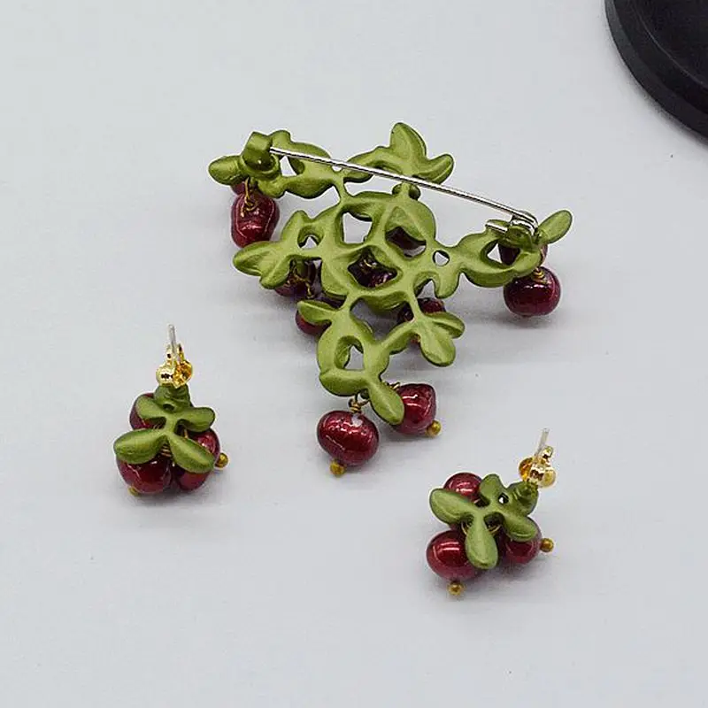 YHJ Natural Pearls earrings vintage Green that bake Paint Cranberry Women jewelry | Украшения и аксессуары