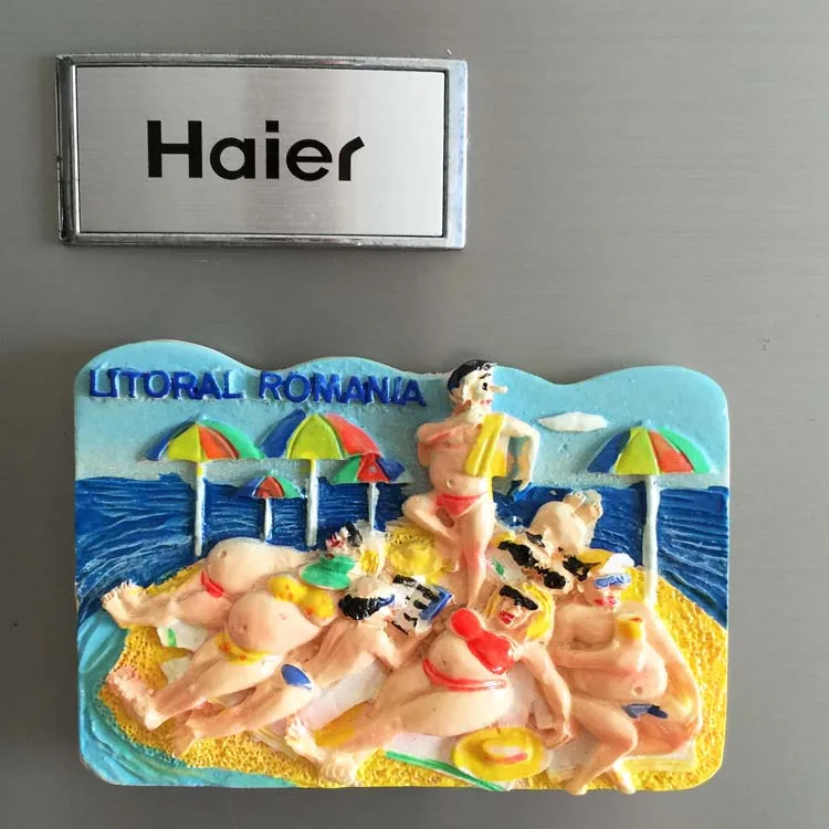 Магнитная наклейка с 3D рельефом на холодильник прикрепленный к магнитной