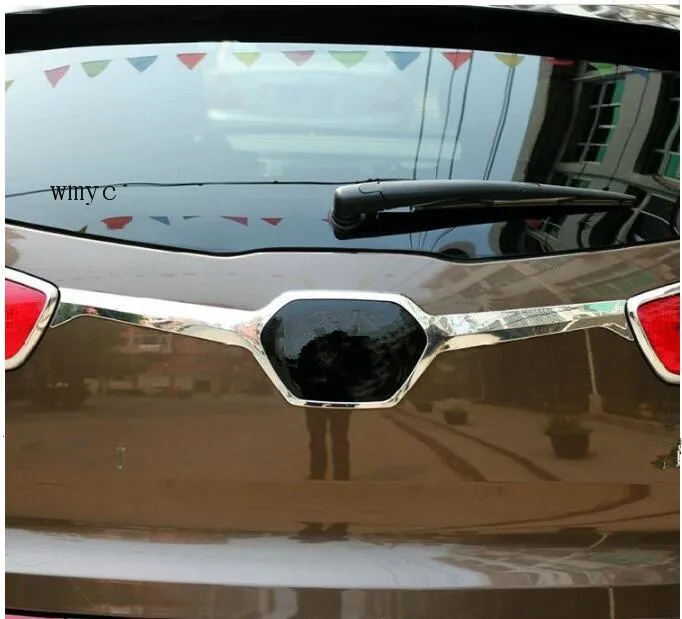 Для KIA SportageR Высококачественная хромированная крышка для багажника/хромированная накладка(рядом с логотипом)/Аксессуары для отделки задней двери 2011 2012