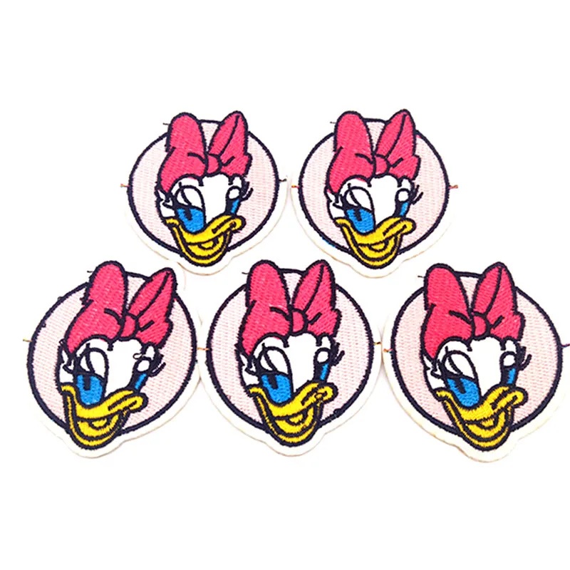 5 шт. Дейзи Дак патчи вышитые милый мультфильм значок значки Утюг на Костюмы