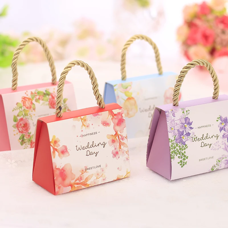 

100pcs/lot DIY Portable Happy Wedding Day Candy Box Sweet Love Portable Candy Box Small/Big Size Flower Candy Box