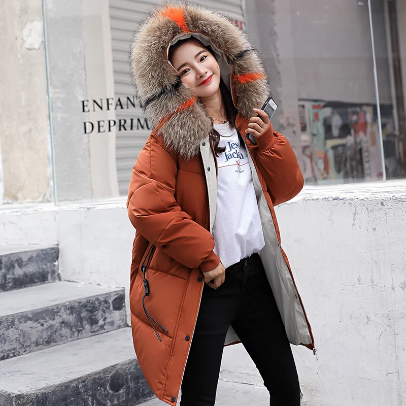 Пуховик женский зимний с капюшоном эластичное пальто контрастных цветов меховым