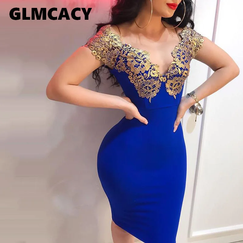 Женское контрастное облегающее платье с кружевной вставкой летнее коротким