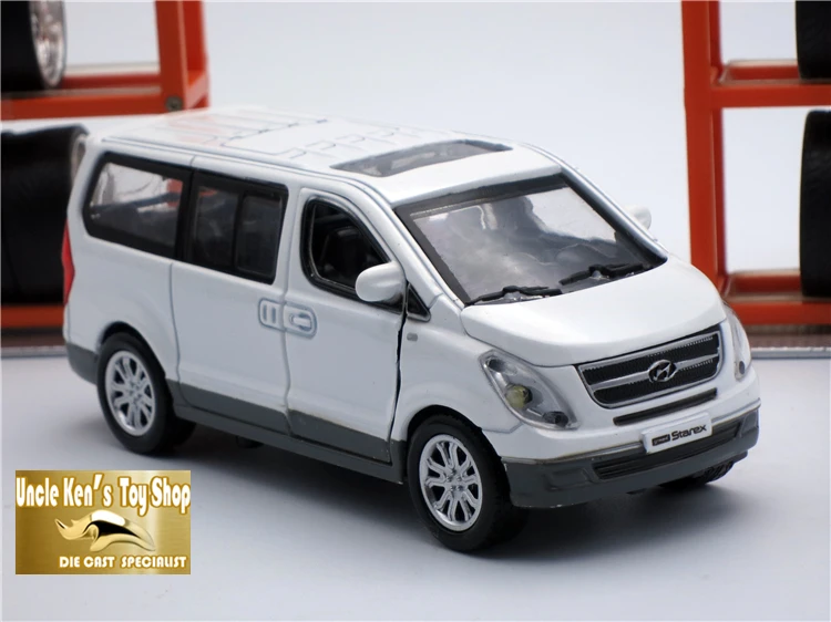 Металлический автомобильный набор Hyundai starex для литья под давлением модель с 1:38