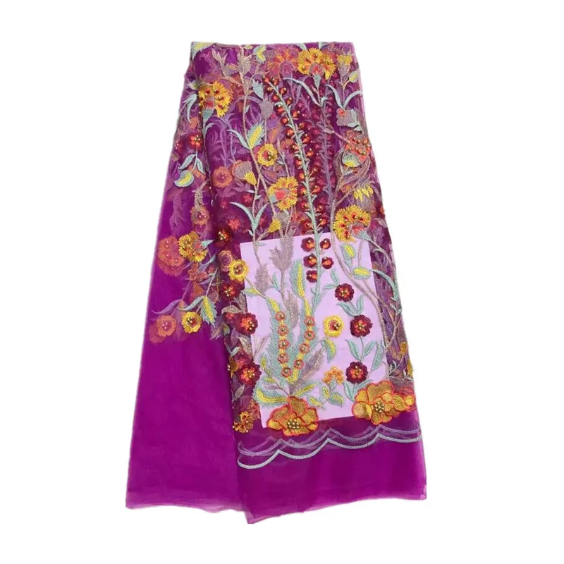 2017 новейший дизайн вышитая бисером кружевная ткань с красивой цветочной