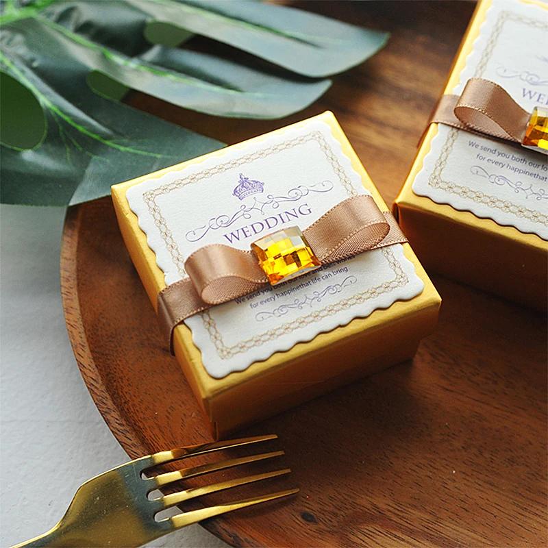 

50pcs lot unique paper Wedding Bridal shower Candy favor holder chocolate container party favors boxes for guests