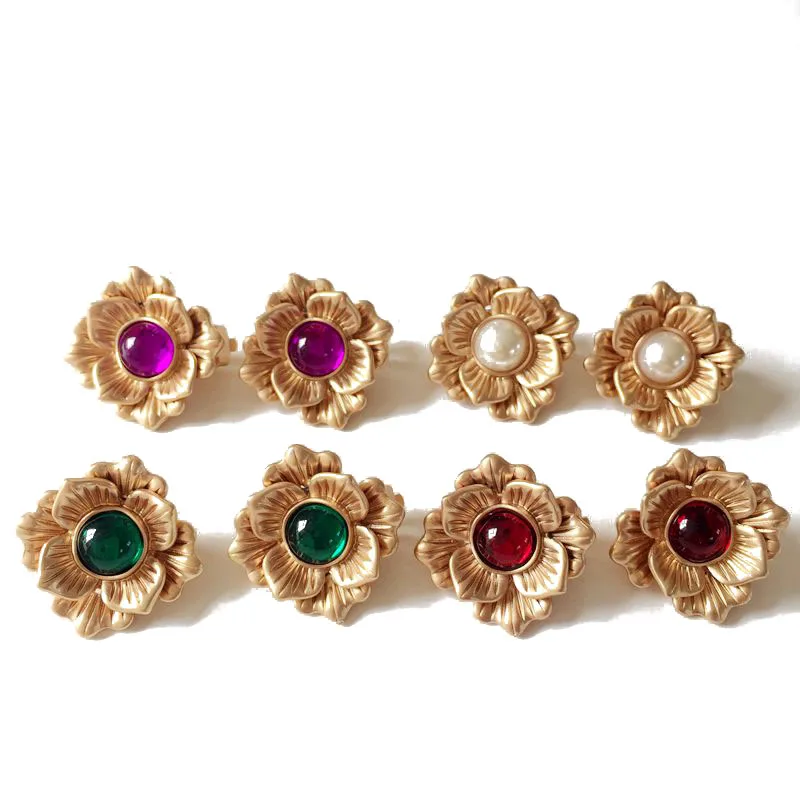 

New Design Flower 4 Colors Sweet Clip Earrings Statement Plant Accessories Alloy Jewelry