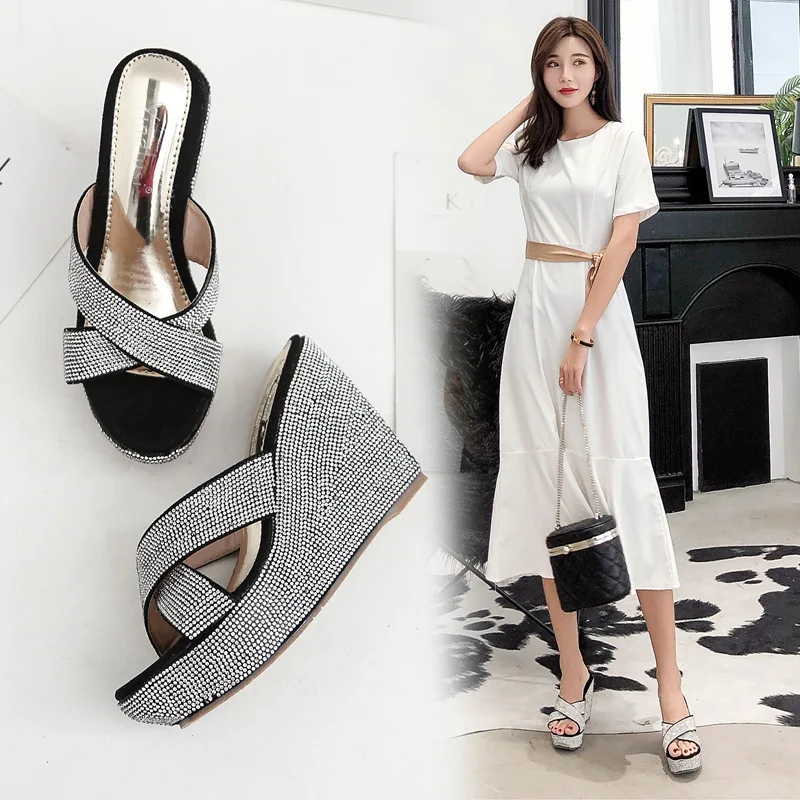 Поперечная полоса открытый носок Кристальные клинья сандалии женские римские на