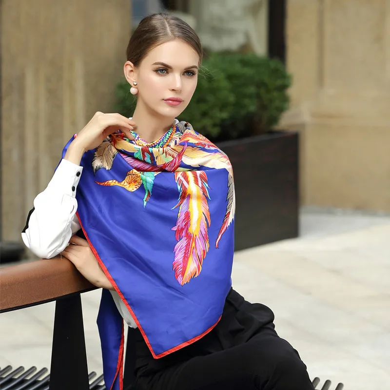 Роскошный 100% саржевый Шелковый квадратный шарф женская мода корона с перьями