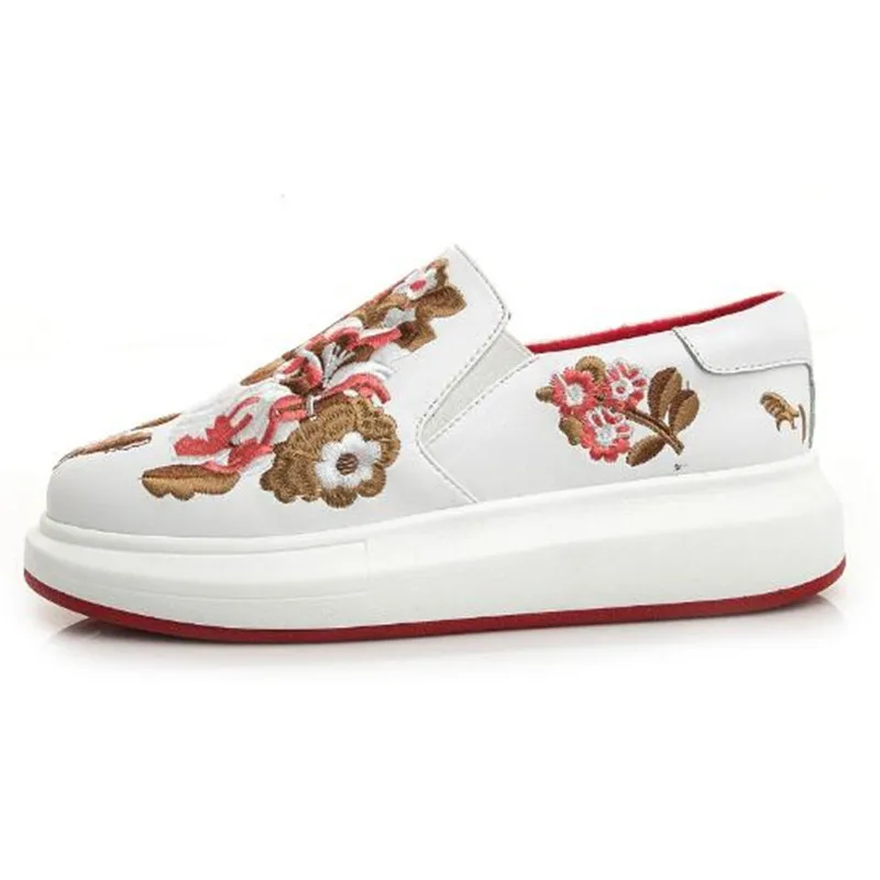 Женская Повседневная обувь из натуральной кожи с вышивкой повседневные