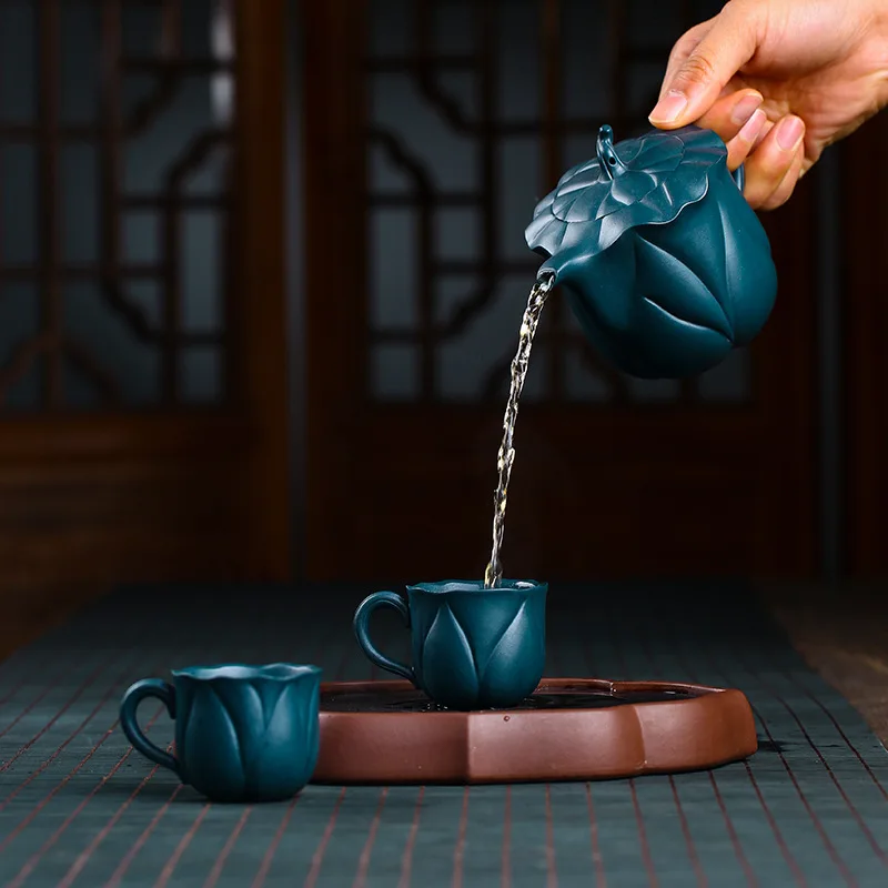 

Raw Ore Dark Green Mud Lotus Leaf Pot Yixing Purply Clay Teapot Chinese Kongfu Tea Pots 2 Teacups Teaware