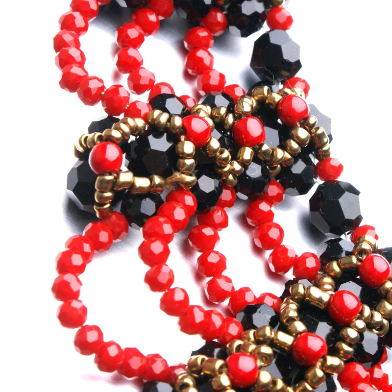 Ювелирный Комплект из оплетки с красными кристаллами в виде девушки | Украшения и