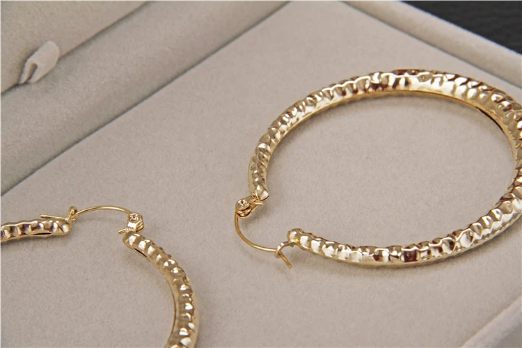 

big round large hoop earrings/boucle d'oreille femme/pendientes/oorbellen/orecchini/aretes/boucle d oreille/ohrringe