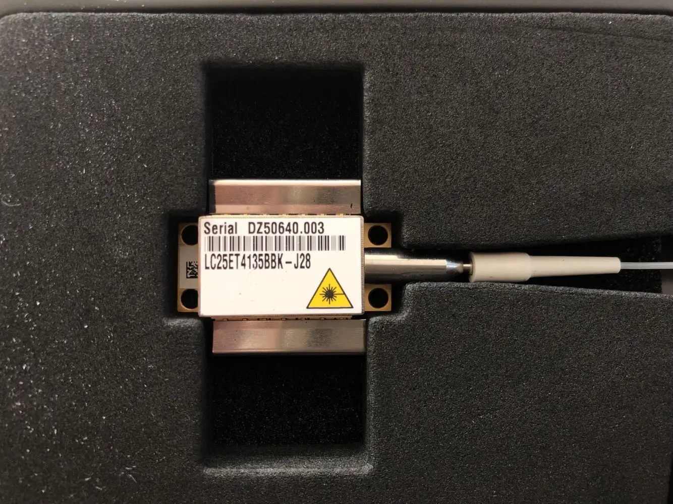 OCLARO LC25ET4135BBK 1541nm 1550nm 7mw DFB волоконный лазер J28 оптоэлектронное устройство|Детали
